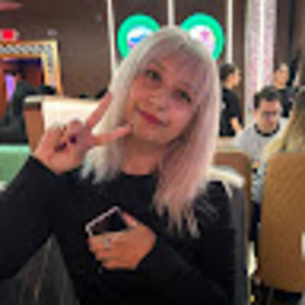 Meet your Posher, Kassandra